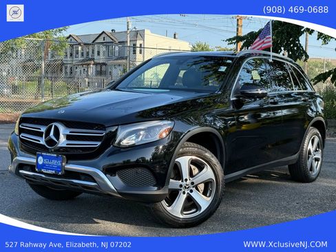 Used 2019 Mercedes-Benz GLC 300 4MATIC image 1