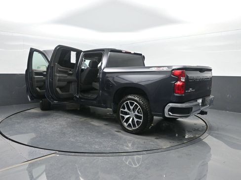 Used 2023 Chevrolet Silverado 1500 LT image 45