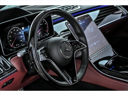Certified 2023 Mercedes-Benz S 580 4MATIC Sedan image 15
