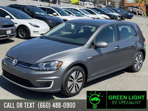 Used 2019 Volkswagen e-Golf SE image 1