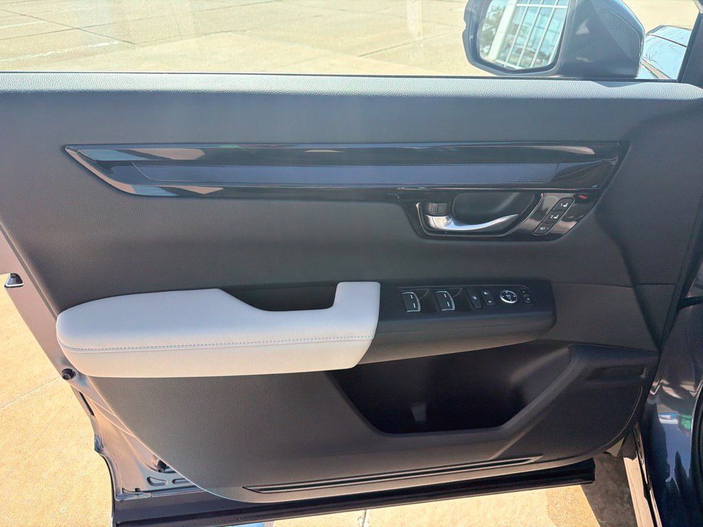 Certified 2026 Honda CR-V EX-L image 9