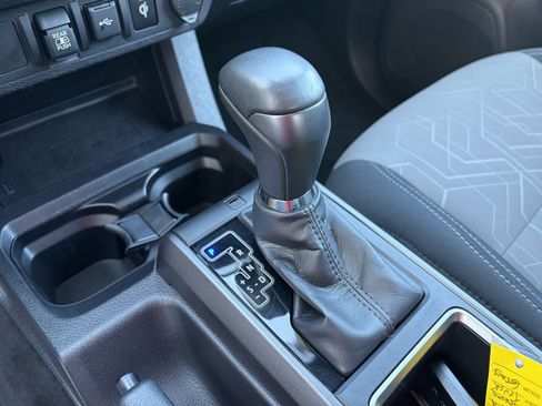 Used 2023 Toyota Tacoma TRD Sport AWD/4WD image 20