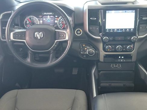 Used 2022 RAM 1500 Big Horn AWD/4WD image 14