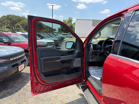 Used 2023 Ford F150 Lariat w/ Trailer Tow Package AWD/4WD image 27