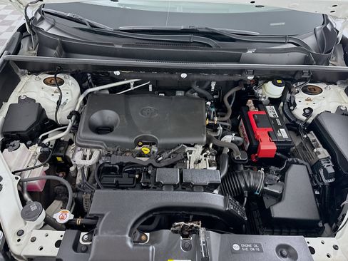 Certified 2019 Toyota RAV4 Limited w/ Advanced Technology Package AWD/4WD image 10