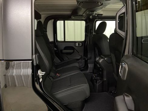 Used 2021 Jeep Gladiator Sport w/ Quick Order Package 24Q 80Th image 13