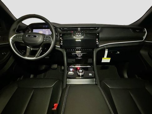 New 2026 Jeep Grand Cherokee Limited w/ Limited Altitude Package AWD/4WD image 6