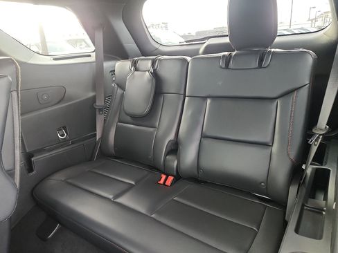 Used 2025 Ford Explorer ST image 28