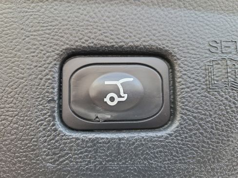 Used 2024 Ford Edge SEL w/ Convenience Package image 10