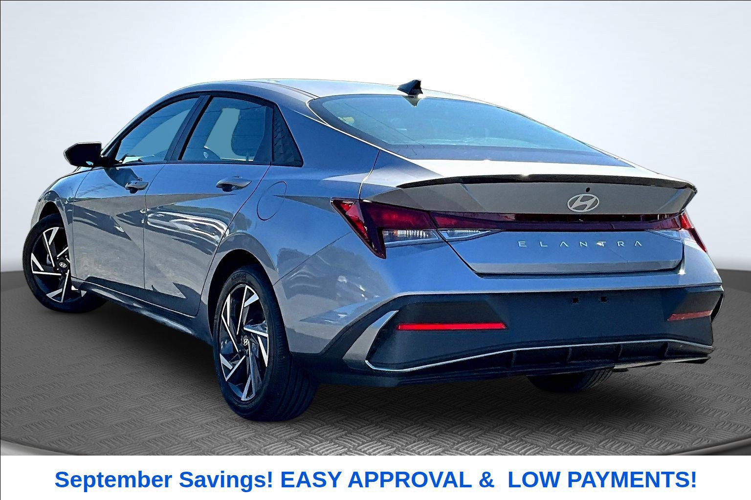 New 2025 Hyundai Elantra Sport FWD image 2