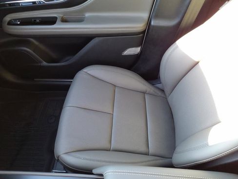 Used 2025 Lincoln Corsair Grand Touring w/ Equipment Group 301A image 19