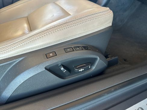 Used 2013 Volvo C70 T5 image 43