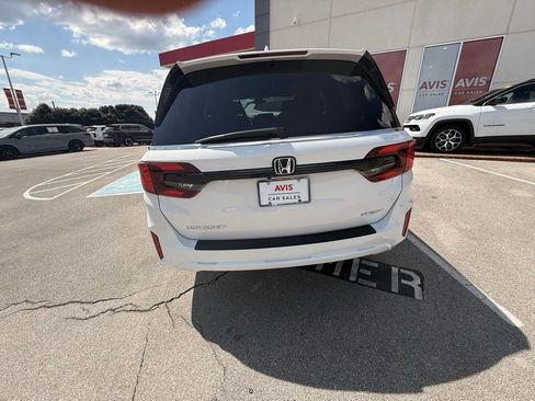 Used 2025 Honda Odyssey Sport-L image 4