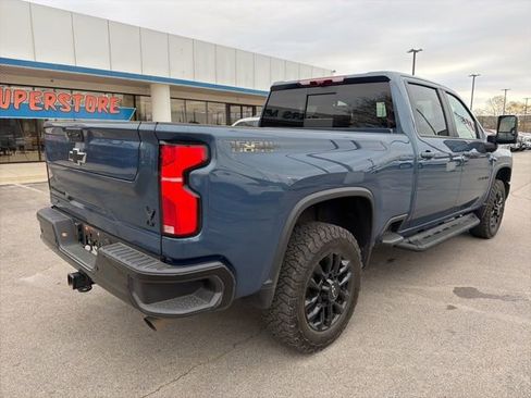 Used 2025 Chevrolet Silverado 2500 LT w/ Trail Boss Package image 4