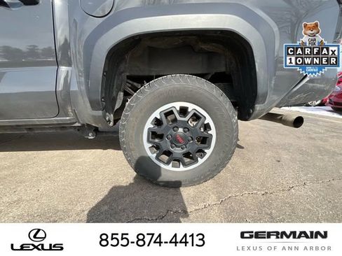 Used 2024 Toyota Tacoma TRD Off-Road image 24