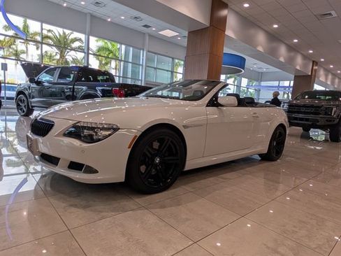 Used 2010 BMW 650i Convertible RWD image 3