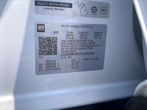 Used 2025 GMC Acadia Elevation FWD image 32