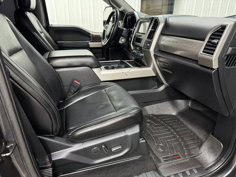 Used 2018 Ford F250 Lariat w/ Lariat Value Package AWD/4WD image 15