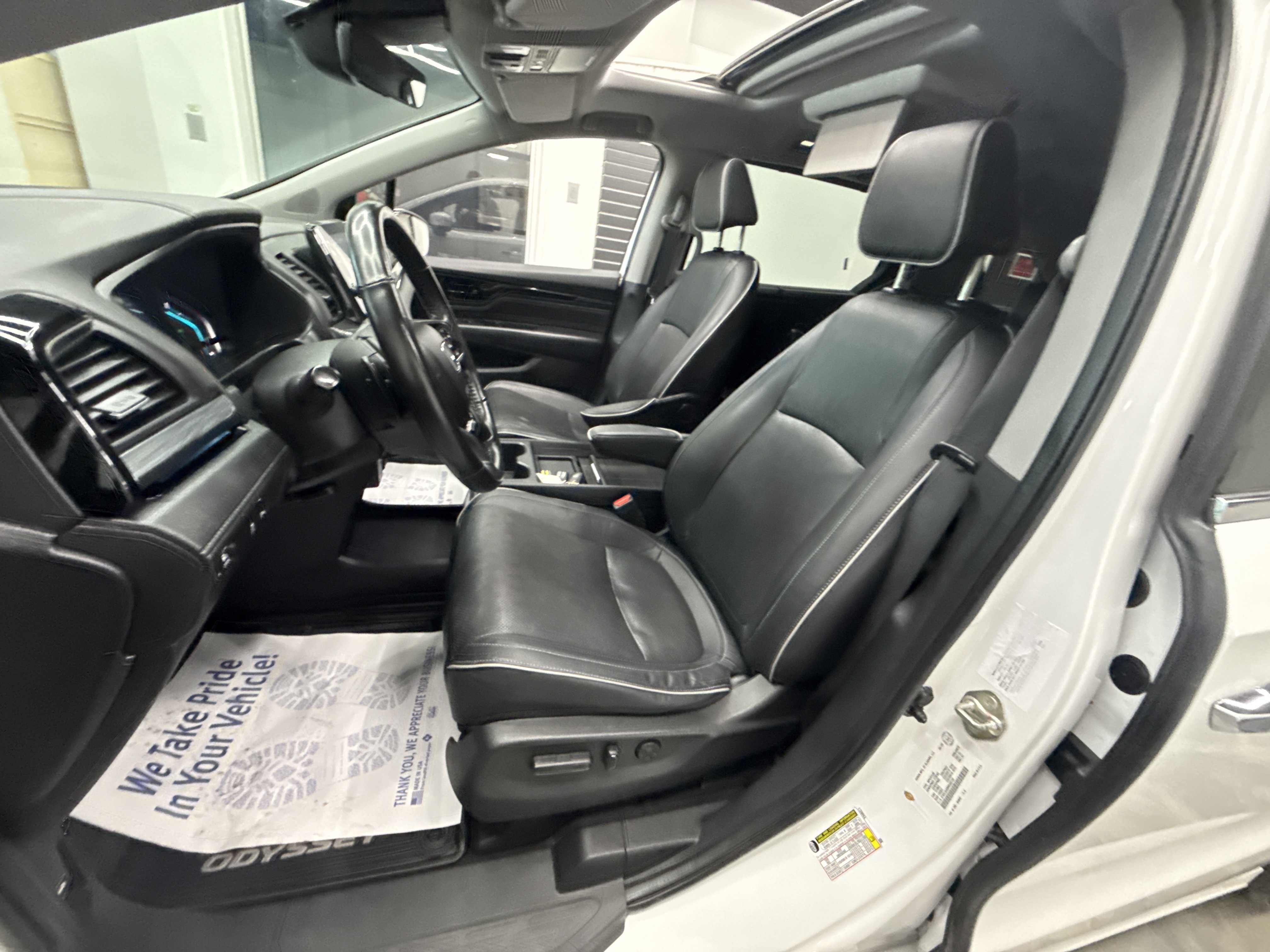 Used 2021 Honda Odyssey Touring image 11