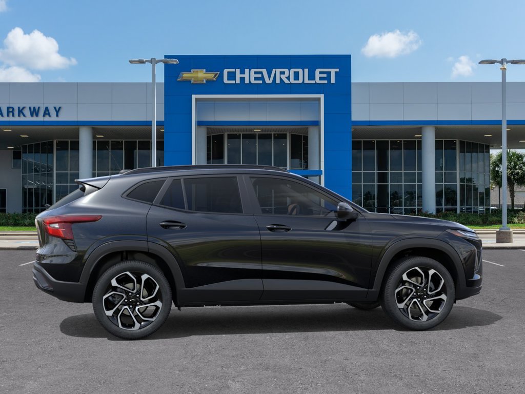 Used 2026 Chevrolet Trax RS FWD image 5