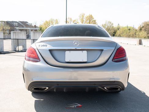 Used 2019 Mercedes-Benz C 300 Sedan image 4