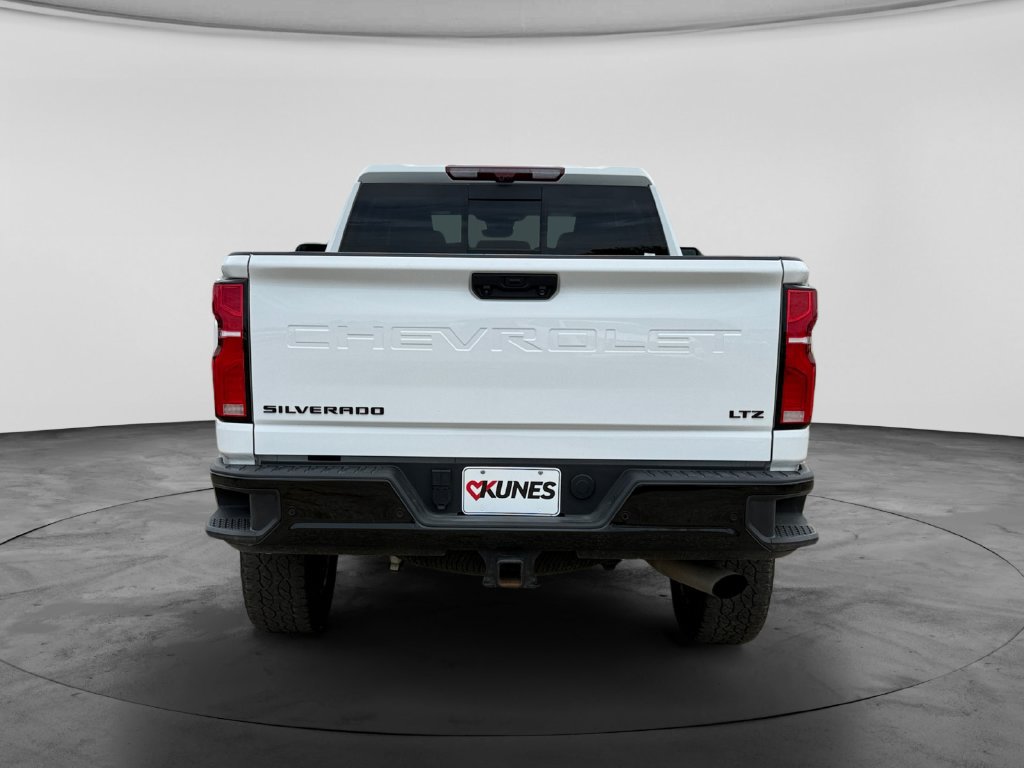 Used 2025 Chevrolet Silverado 2500 LTZ w/ LTZ Plus Package AWD/4WD image 9