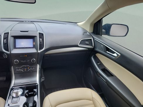 Used 2019 Ford Edge SEL w/ Equipment Group 201A FWD image 7
