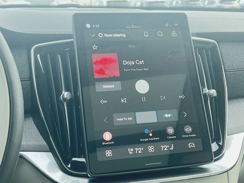 New 2026 Volvo XC90 B6 Ultra image 18