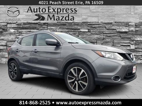 Used 2017 Nissan Rogue Sport SL AWD/4WD image 1