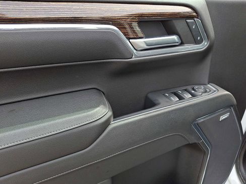 Used 2023 GMC Sierra 1500 Elevation w/ Preferred Package image 12