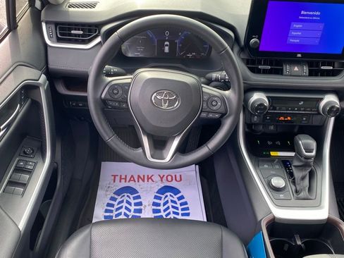 Used 2023 Toyota RAV4 Limited image 10