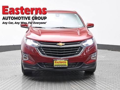 Used 2021 Chevrolet Equinox LT FWD image 2