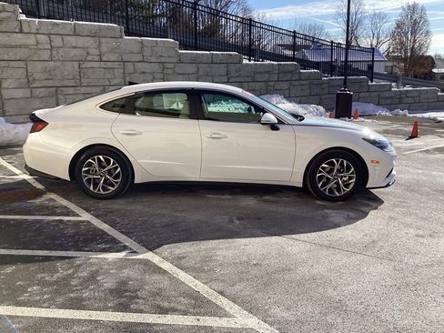 Certified 2023 Hyundai Sonata SEL w/ Preferred Accessory Package image 8