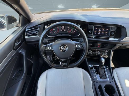 Used 2020 Volkswagen Jetta R-Line w/ R-Line Cold Weather Package FWD image 28