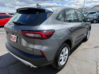 Used 2023 Ford Escape AWD video 3