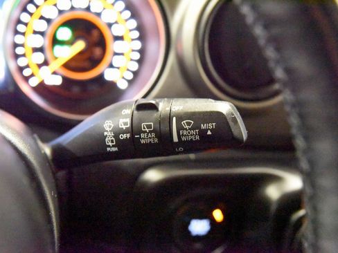 Used 2020 Jeep Wrangler Sport image 26