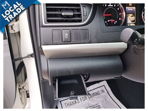 Used 2015 Toyota Camry XSE image 22