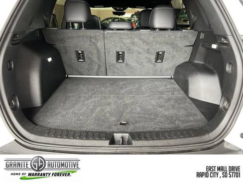 Used 2025 Chevrolet Equinox LT w/ Convenience Package II FWD image 30