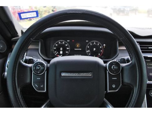 Used 2018 Land Rover Discovery HSE Luxury AWD/4WD image 10