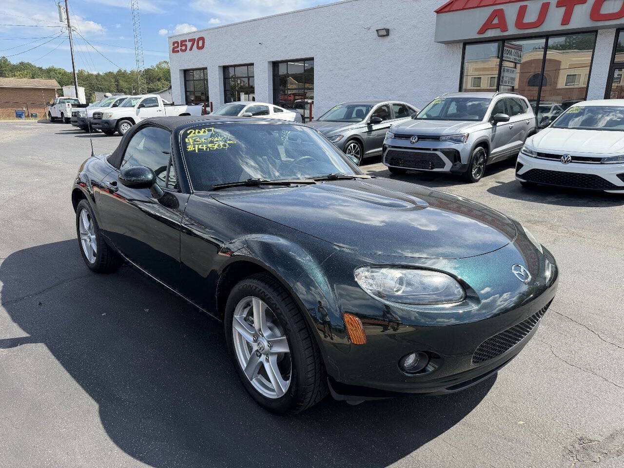 Used 2007 MAZDA MX-5 Miata Sport RWD image 3