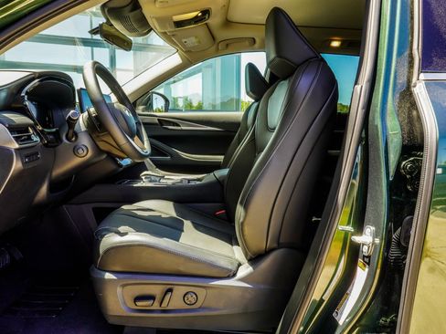 Certified 2026 INFINITI QX60 Luxe w/ Cargo Package FWD image 37