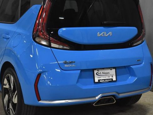 Used 2023 Kia Soul GT-Line image 9