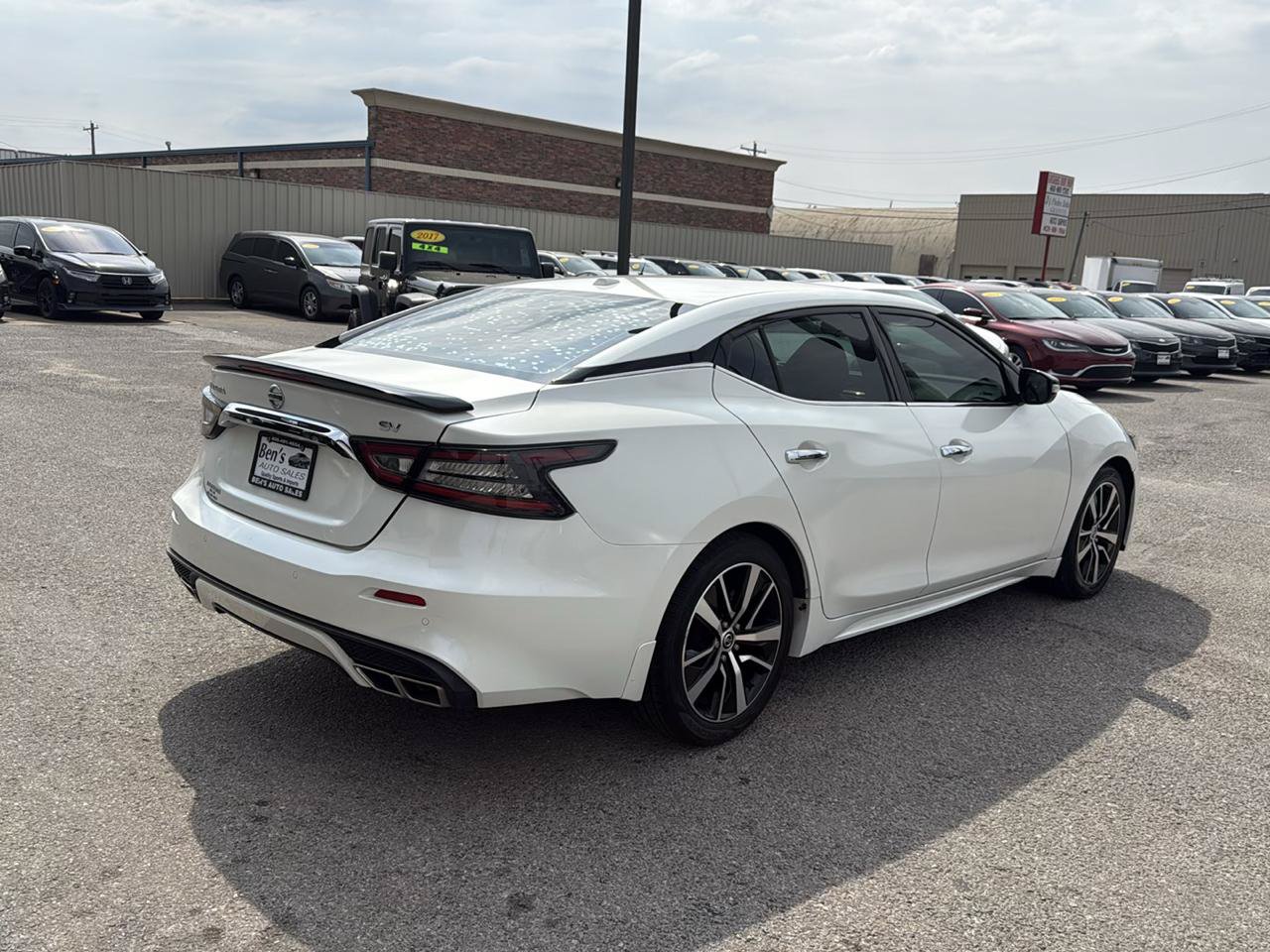 Used 2021 Nissan Maxima 3.5 SV w/ Floor Mat Group FWD image 6