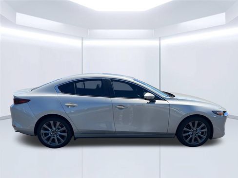 Used 2025 MAZDA MAZDA3 s FWD image 6