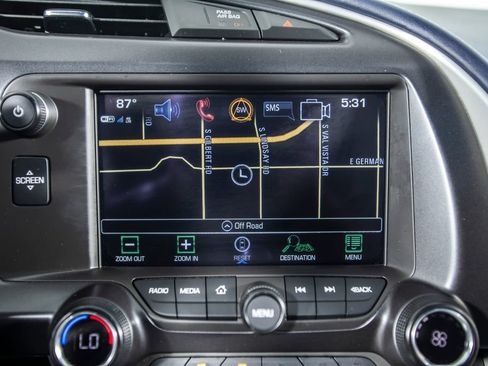 Used 2017 Chevrolet Corvette Stingray Coupe RWD image 31