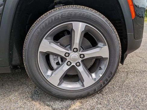 New 2024 Jeep Grand Cherokee Limited 4xe AWD/4WD image 10