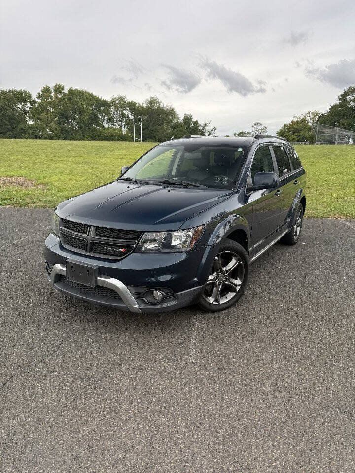 Used 2015 Dodge Journey Crossroad w/ Flexible Seating Group FWD image 2