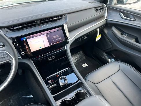 New 2026 Jeep Grand Cherokee L Limited AWD/4WD image 35