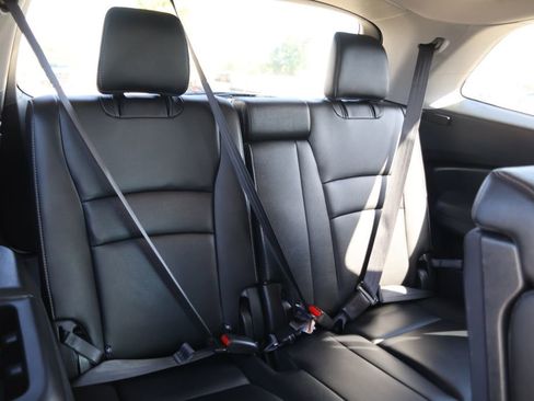 Used 2022 Honda Pilot Special Edition image 12