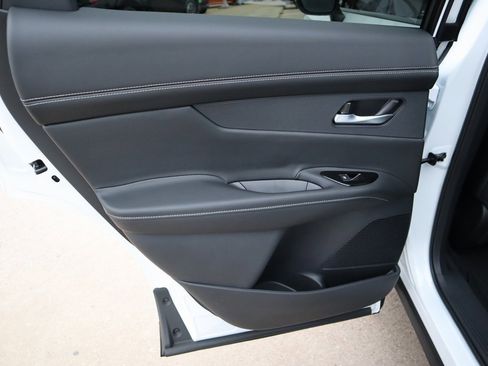 New 2025 Nissan Murano SL image 10